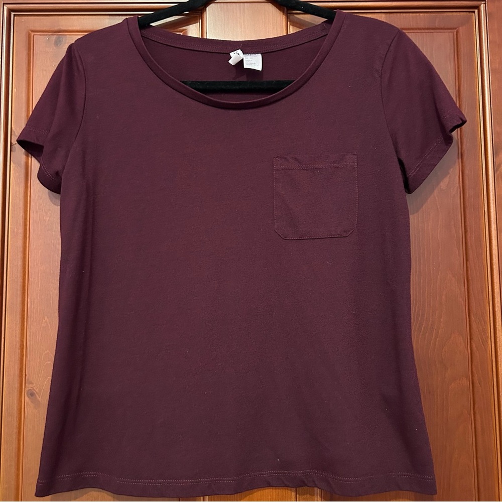 H&M Maroon Women's S T-Shirt with Chest Pocket